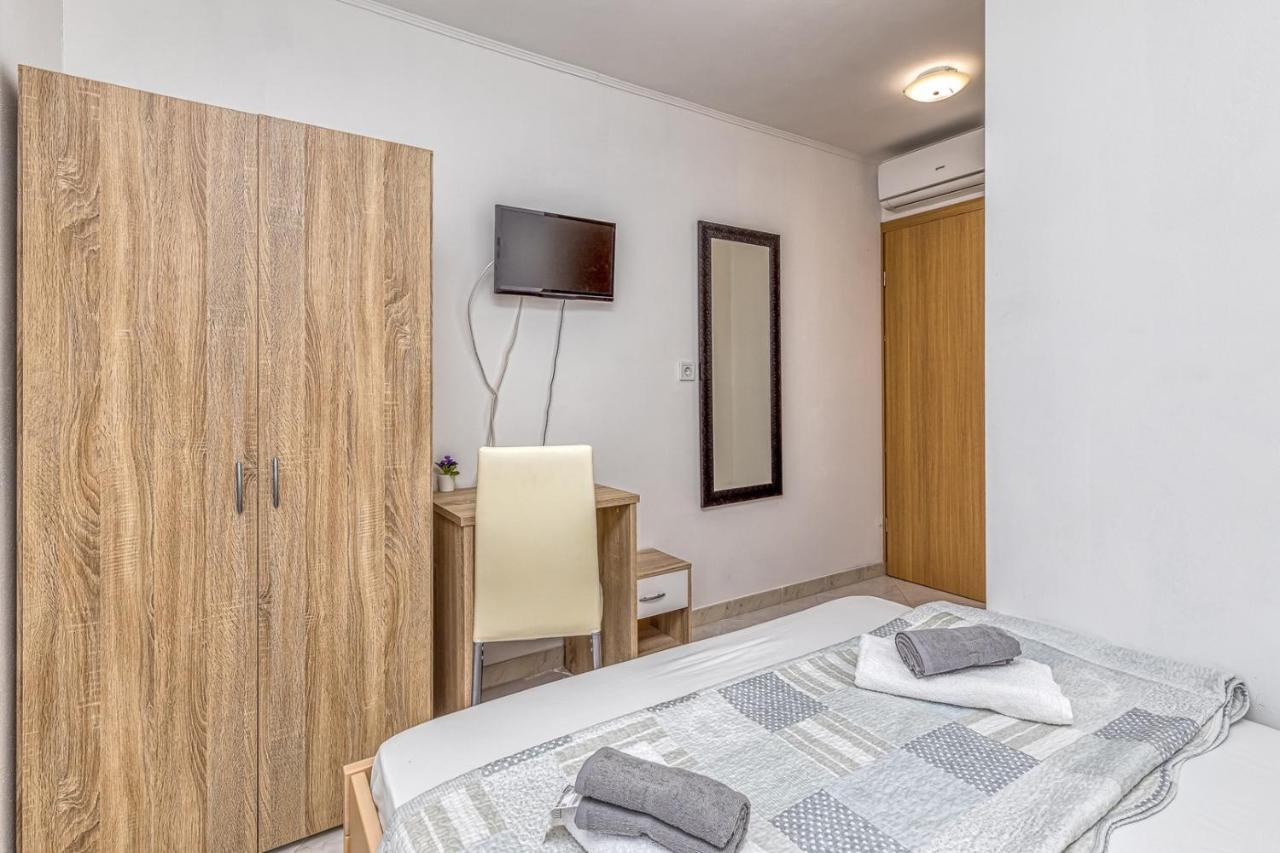 Rooms Vitoria On Joakim Square Poreč Eksteriør billede