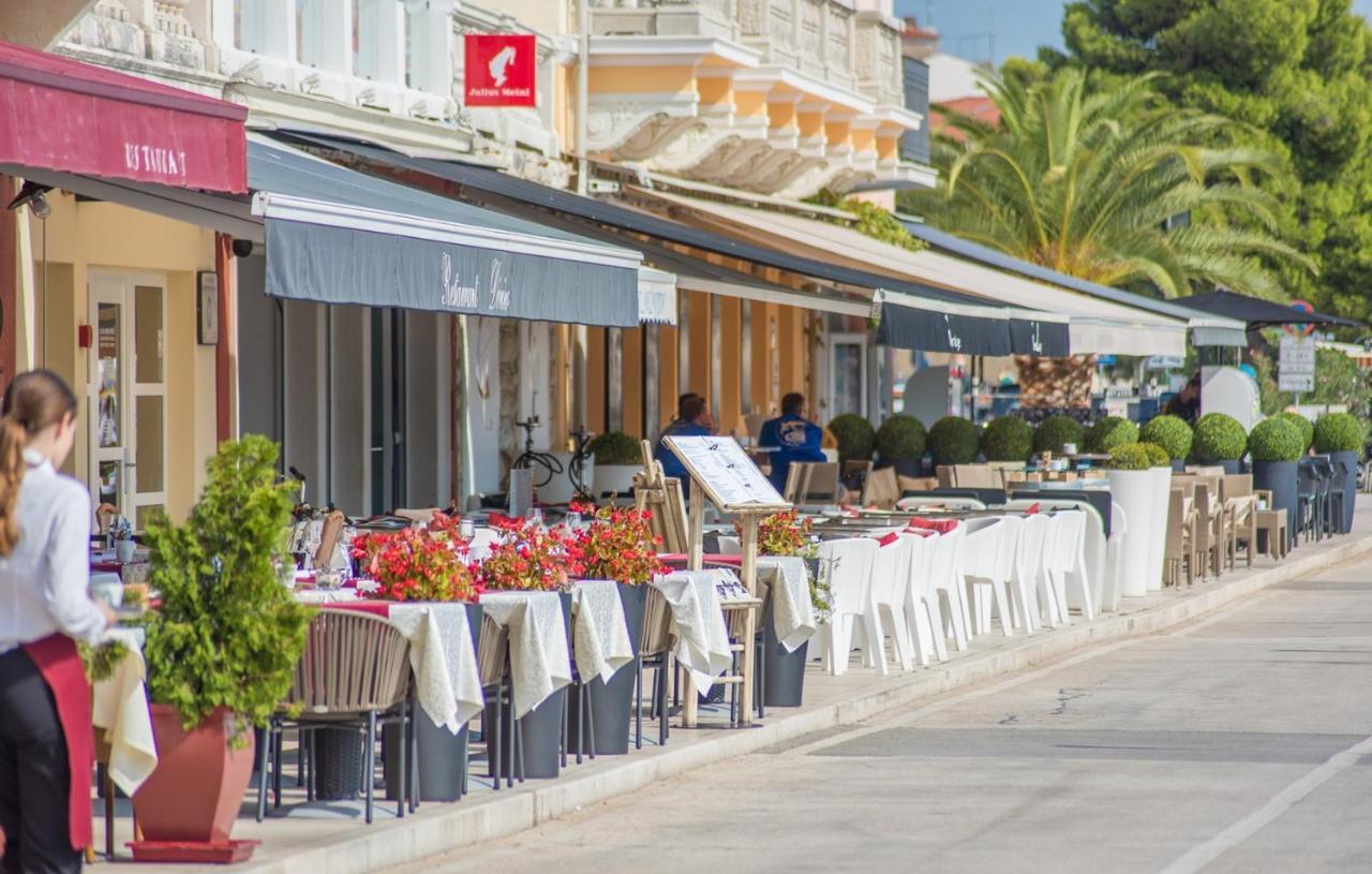 Rooms Vitoria On Joakim Square Poreč Eksteriør billede