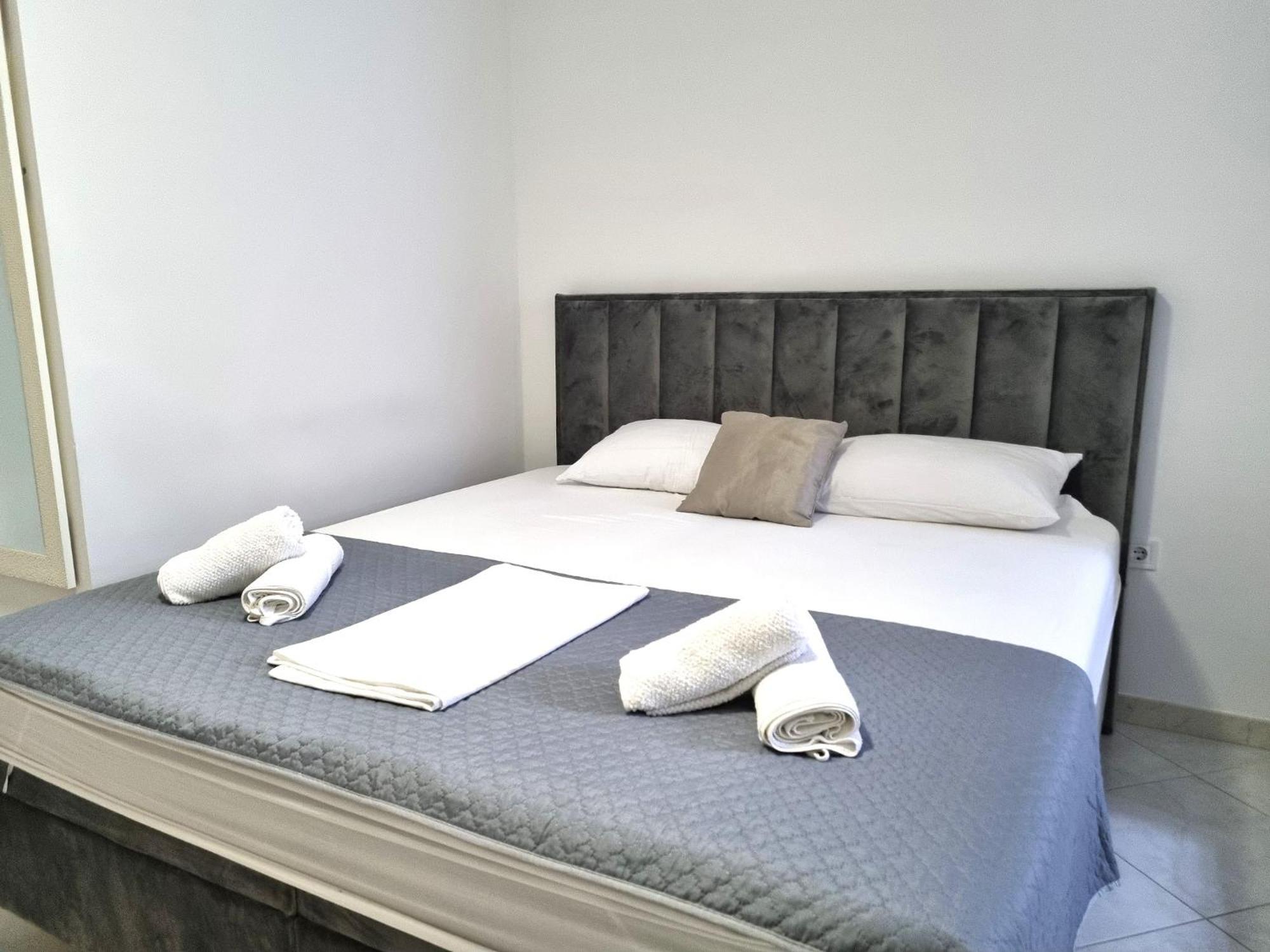 Rooms Vitoria On Joakim Square Poreč Eksteriør billede